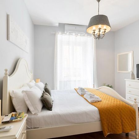 Rome As You Feel - Charming Abode In Trastevere Bagian luar foto