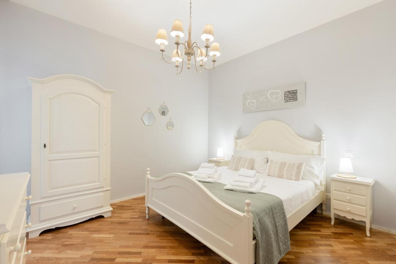 Rome As You Feel - Charming Abode In Trastevere Bagian luar foto