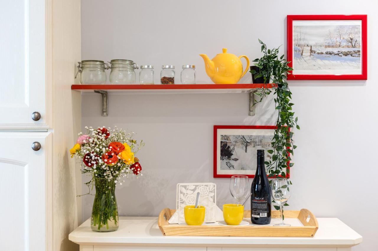 Rome As You Feel - Charming Abode In Trastevere Bagian luar foto