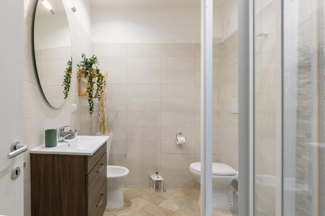 Rome As You Feel - Charming Abode In Trastevere Bagian luar foto